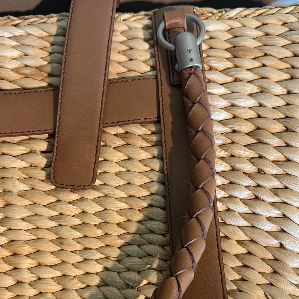 Kate Landry Straw Purse – Gently Used - Picture 5 of 9